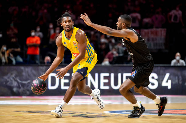 与詹姆斯的 与詹姆斯的