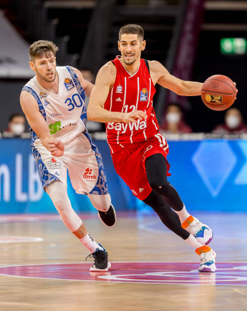 侯煜以其 侯煜以其